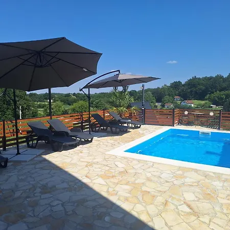 Bungalow&spa Gigic Ii - Swimmingpool